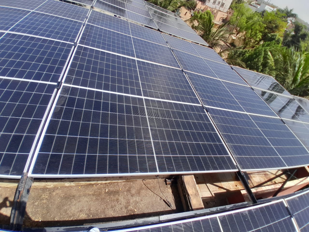 Batteries de stockage solaire installées