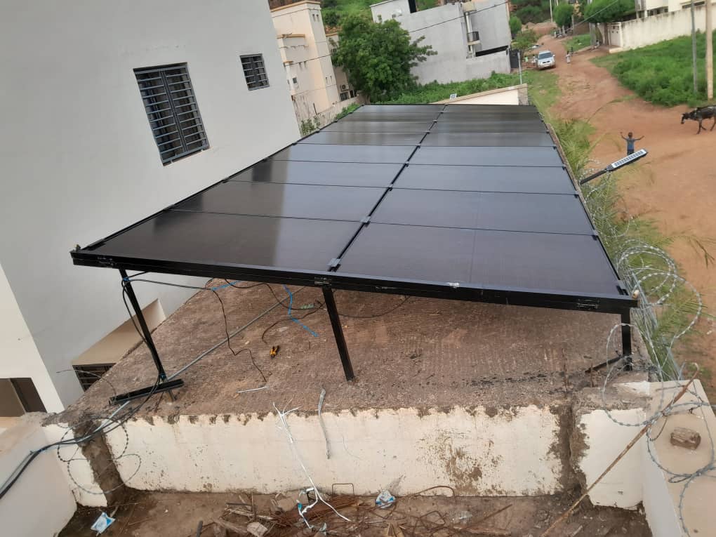 Structure solaire type carport